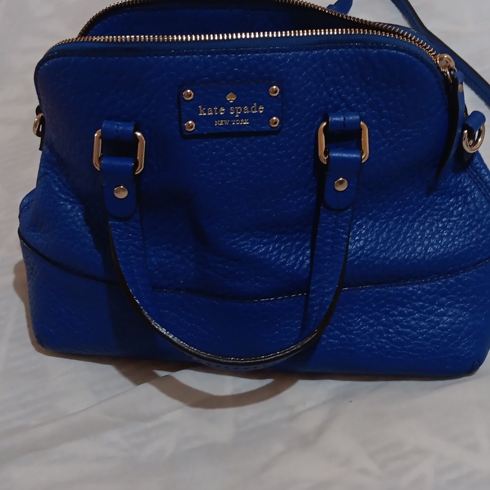 Women Kate Spade bag